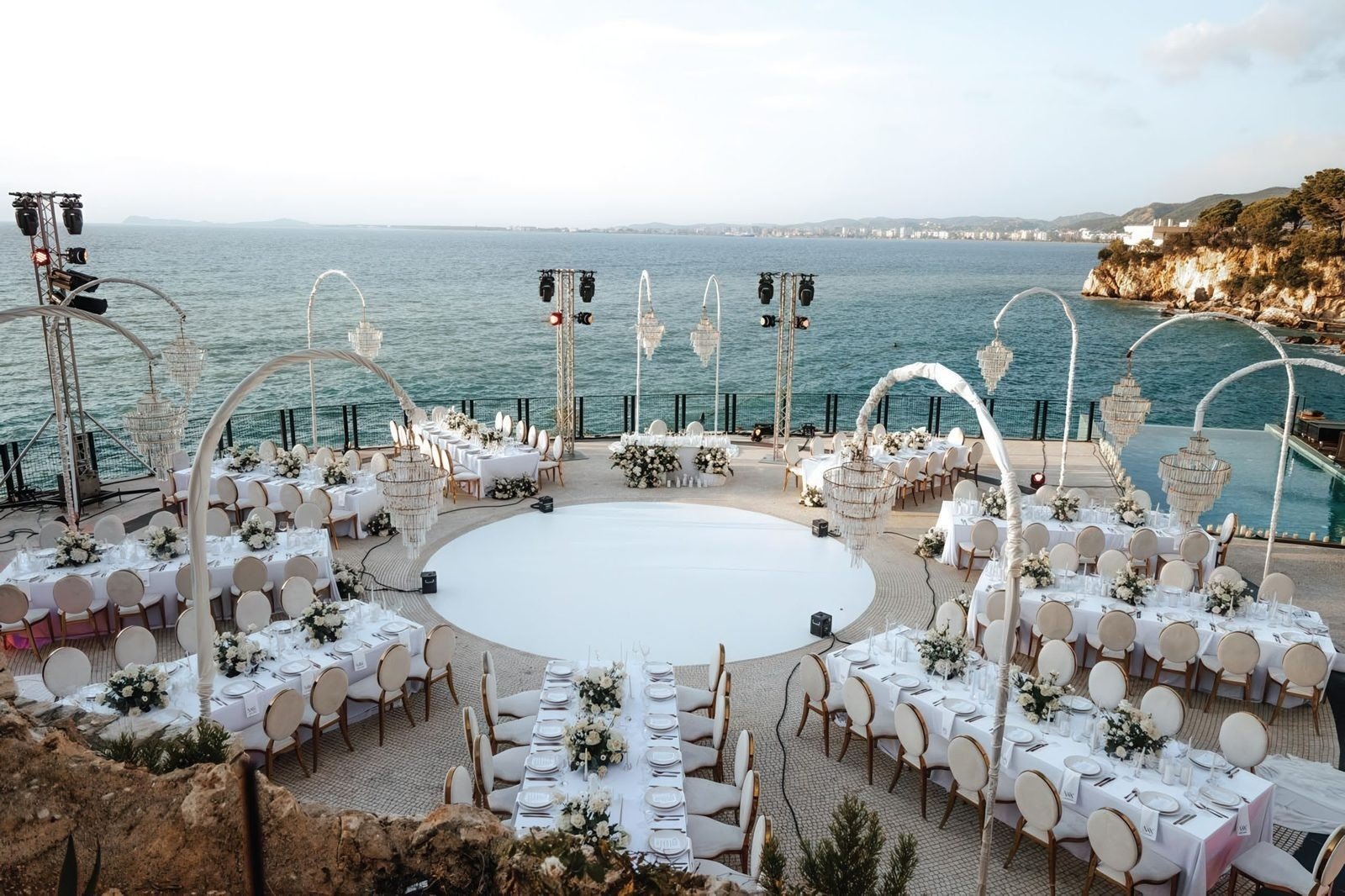 Marina Bay Vlore — Außenbereich